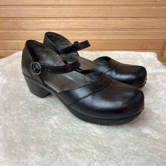 dansko sally